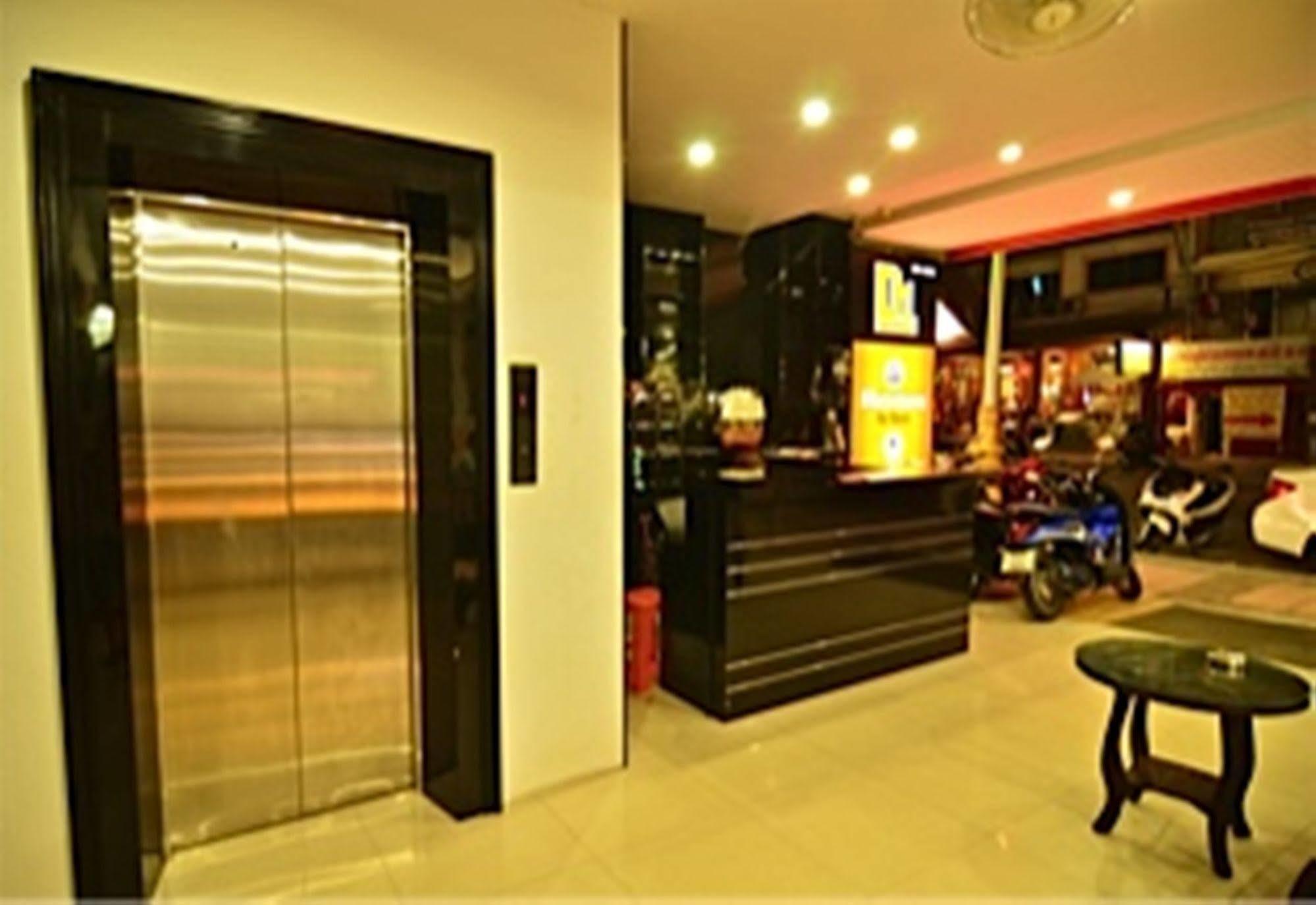 D1 Hotel Patong Beach Εξωτερικό φωτογραφία